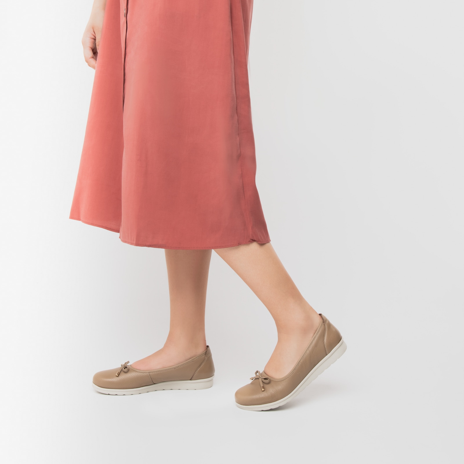 Flat Casual Flexi Con Suela Extra Ligera Flowtek Para Mujer - Estilo 102801 Arena