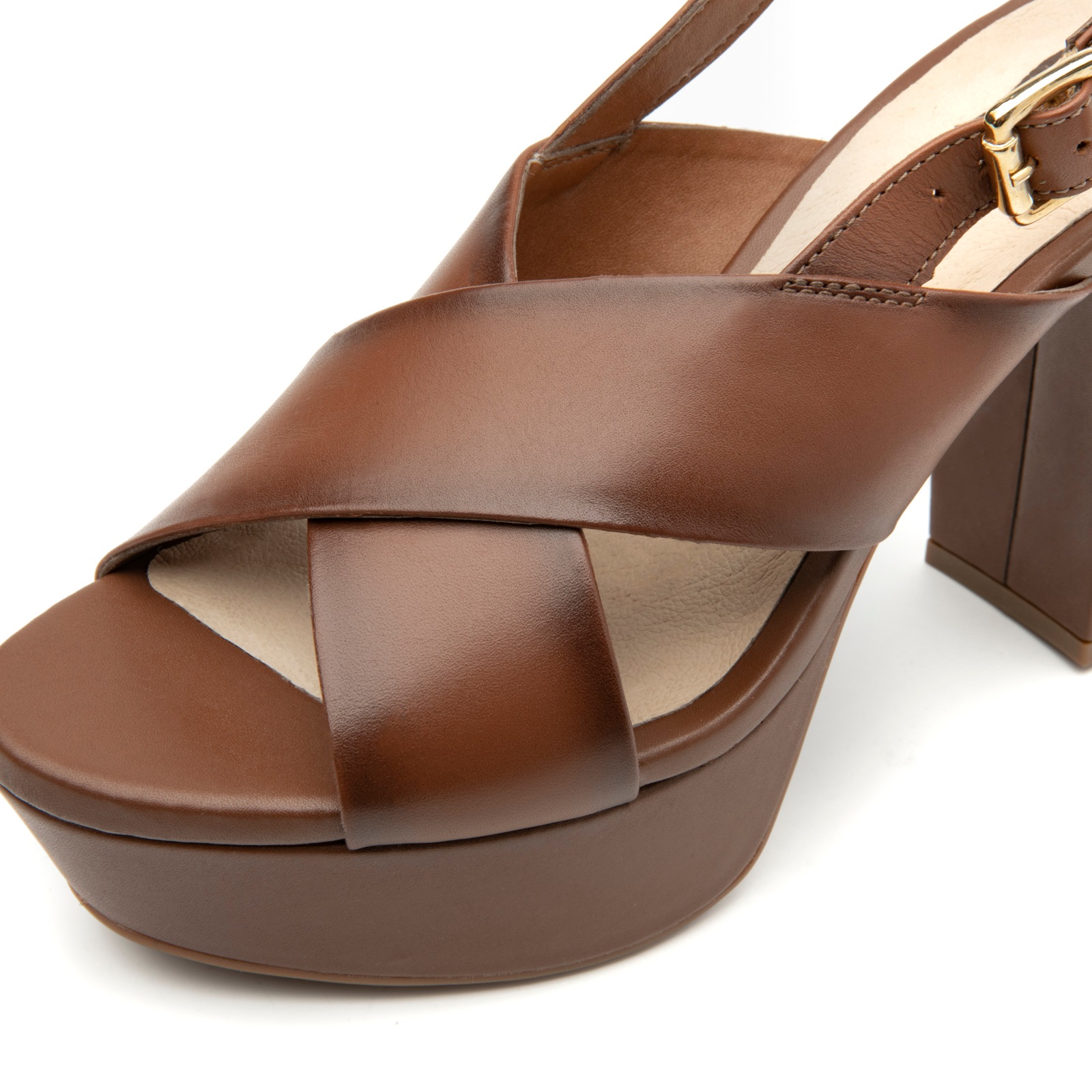 Sandalia Con Tacón Flexi para Mujer Estilo 103707 Café
