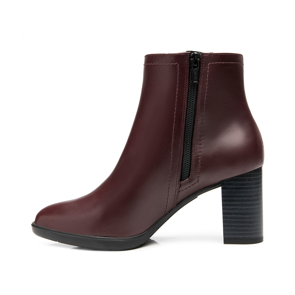 Botín Tacón Medio Flexi para Mujer Estilo 133906 Vino