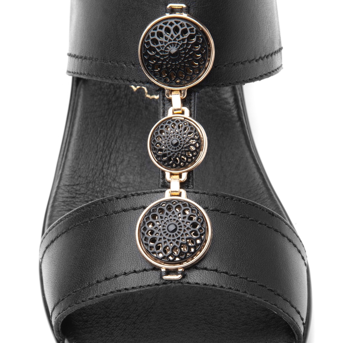 Sandalia Casual Flexi Con Herrajes Perforados Para Mujer - Estilo 34706 Negro