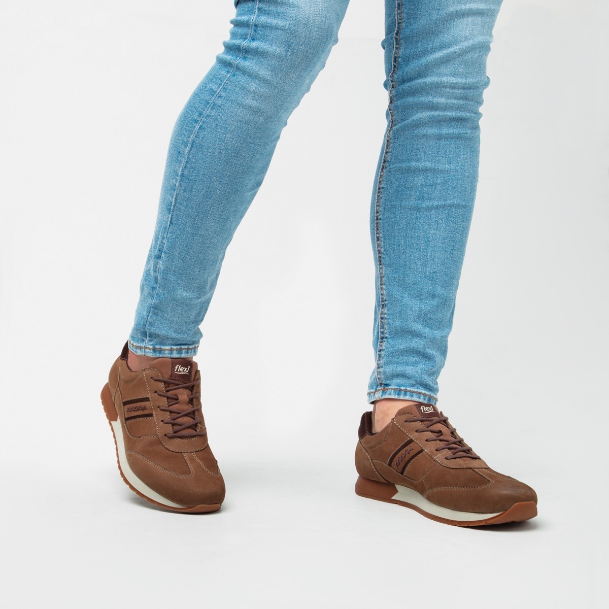 Sneaker Universitario Flexi De Nubuck Para Hombre - Estilo 403102 Ebano