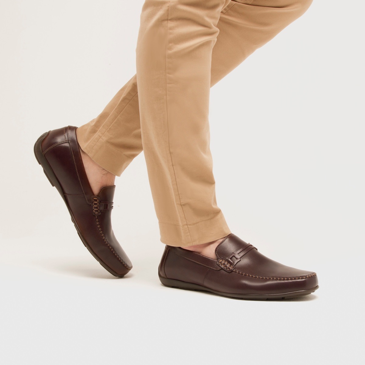 Mocasín Urbano Flexi Con Herraje Café Para Hombre - Estilo 68614 Moka